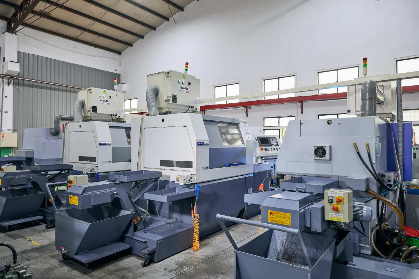 鎧越精密工廠設備